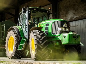 tractor manufacturers